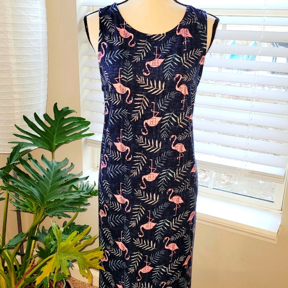 EUC- GORGEOUS NAVY MAXI WITH WHITE FAWN LEAVES & PINK FLAMINGOS SLITS AT BOTTOM